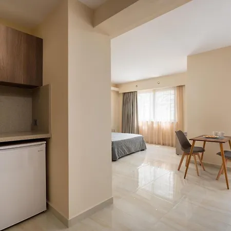 Lampraki Luxury *