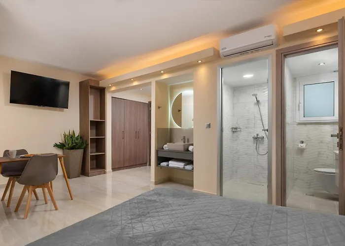 Lampraki Luxury